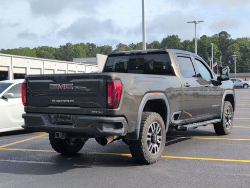 Used 2023 GMC Sierra 2500 AT4 w/ AT4 Preferred Package AWD/4WD image 7