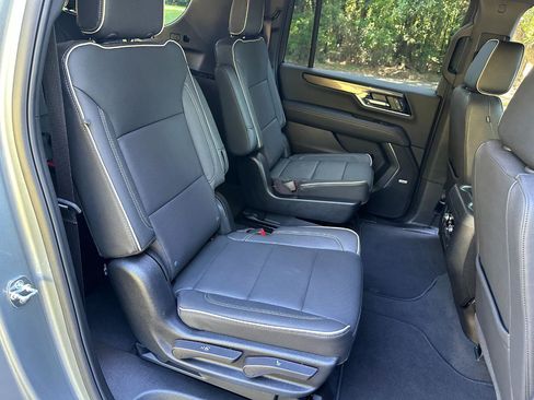 Used 2025 GMC Yukon XL Elevation RWD image 27