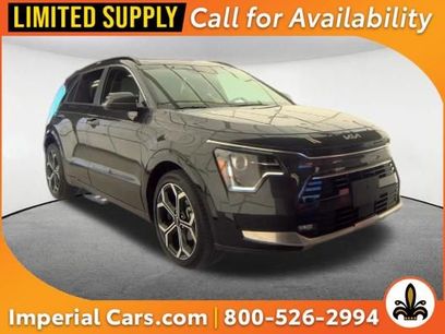 Used 2024 Kia Niro EX Touring