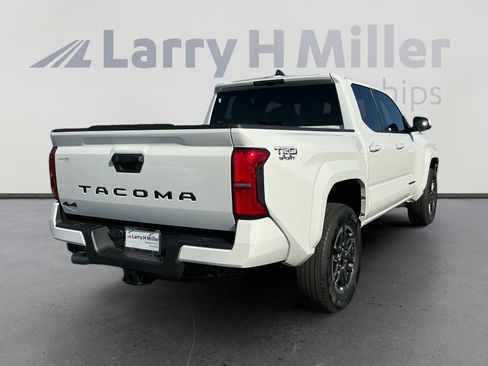 Certified 2025 Toyota Tacoma TRD Sport image 5