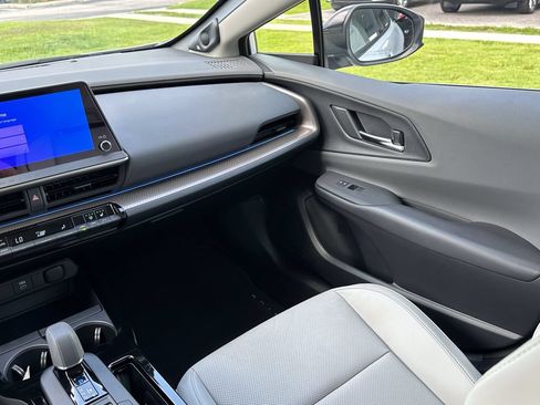 Used 2024 Toyota Prius Limited FWD image 18
