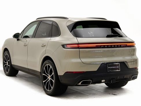 New 2026 Porsche Cayenne image 3