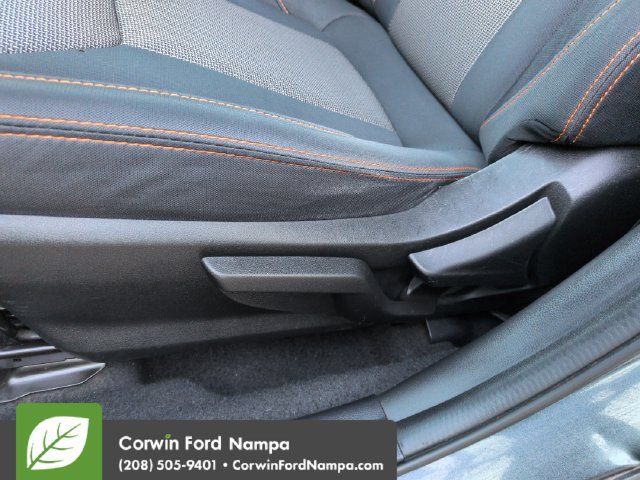 Used 2019 Subaru Crosstrek 2.0i Premium AWD/4WD image 12