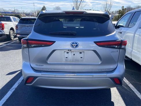 Used 2020 Toyota Highlander Limited Platinum image 6