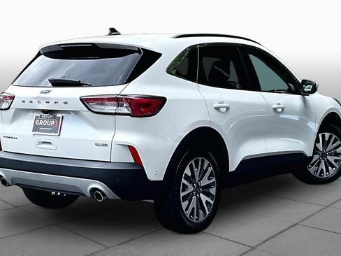 Used 2020 Ford Escape Titanium AWD/4WD image 13