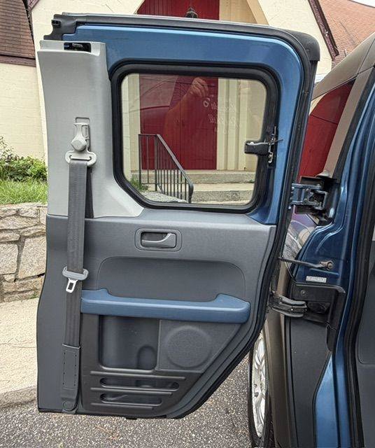 Used 2006 Honda Element EX image 21