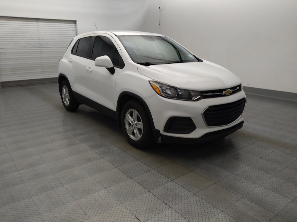Used 2020 Chevrolet Trax LS w/ LPO, Protection Package FWD image 13