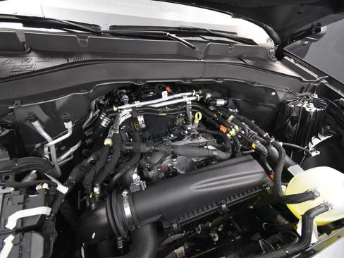 Used 2025 Ford Explorer Active image 16