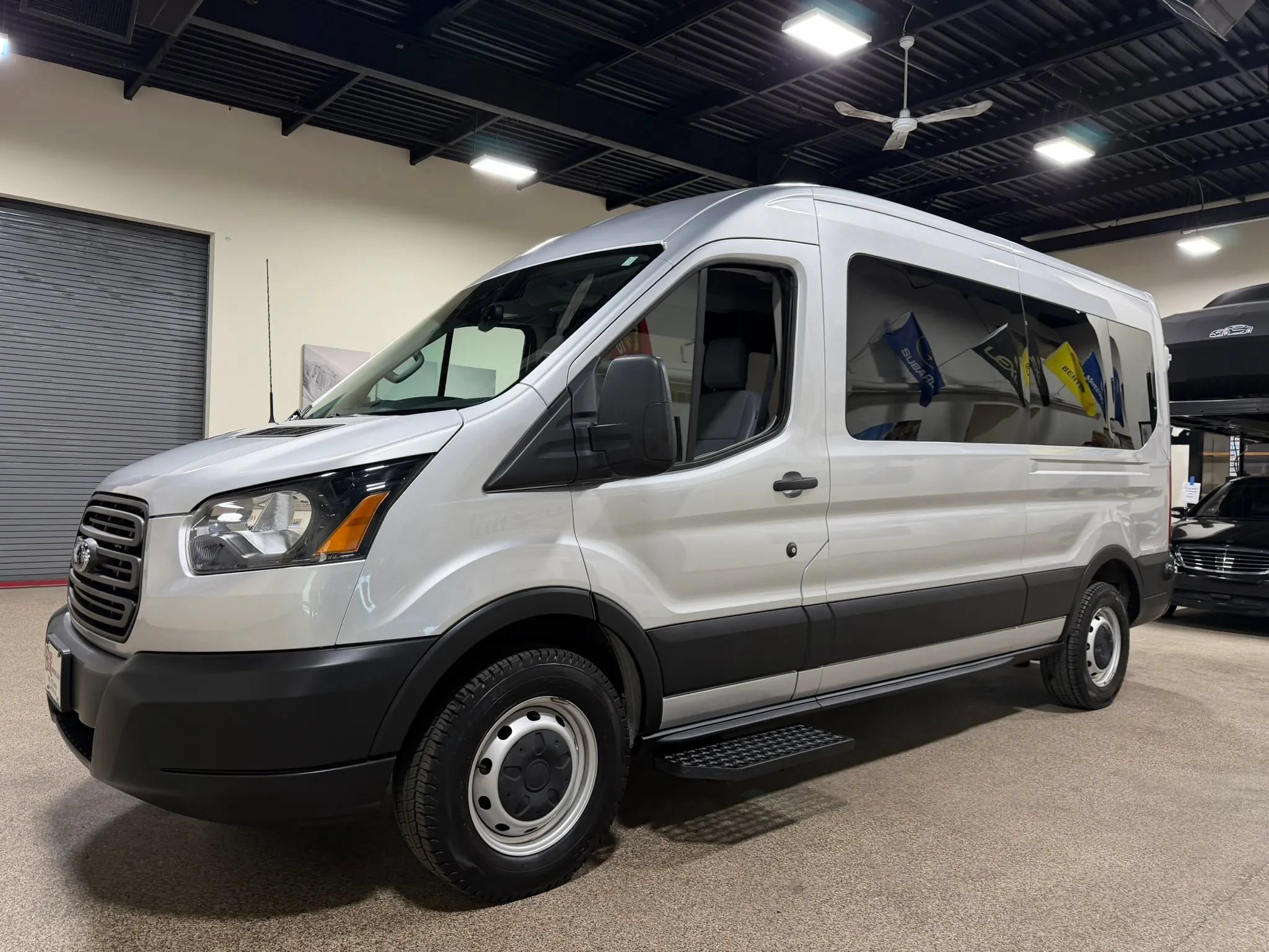 Used 2019 Ford Transit 250 148 Medium Roof RWD image 11