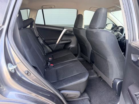Used 2018 Toyota RAV4 LE w/ All Weather Liner Package AWD/4WD image 12