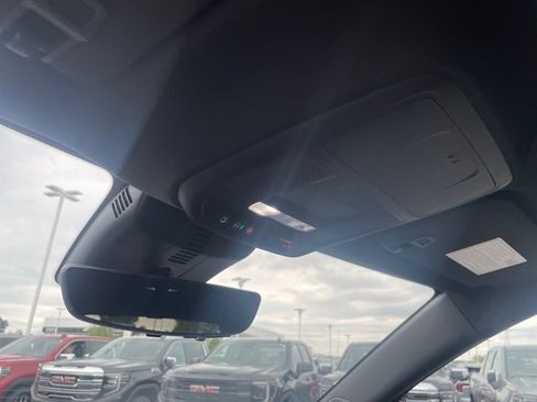 New 2026 GMC Acadia Elevation image 21