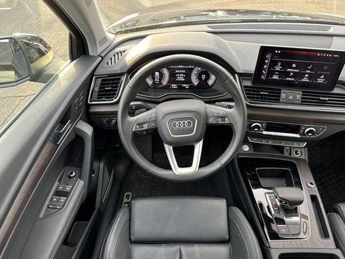 Certified 2025 Audi Q5 2.0T Premium Plus w/ Premium Plus Package image 13