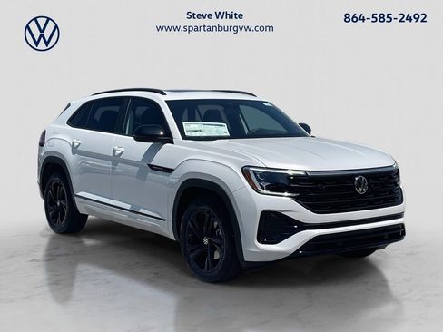 New 2026 Volkswagen Atlas Cross Sport SEL R-Line AWD/4WD image 1