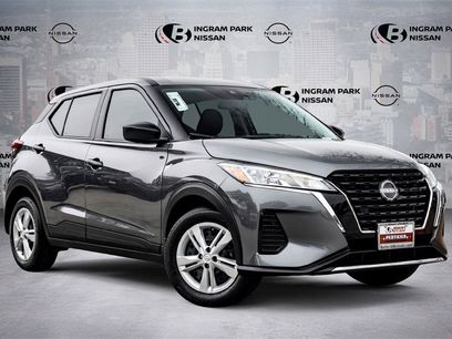 Used 2025 Nissan Kicks Play S