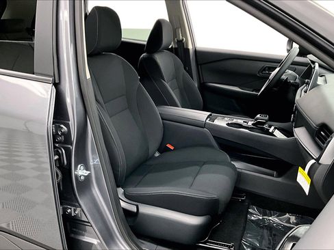 New 2025 Nissan Rogue S image 67