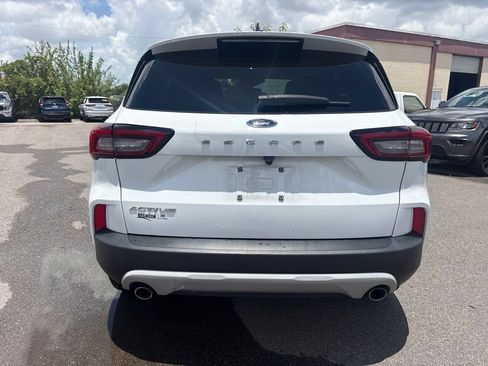 Used 2023 Ford Escape Active FWD image 4