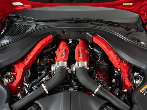 Used 2024 Ferrari Roma image 24