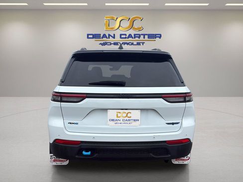 Used 2022 Jeep Grand Cherokee Trailhawk AWD/4WD image 4
