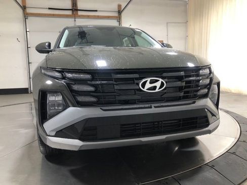 New 2026 Hyundai Tucson SE image 2