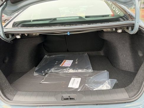 New 2026 Nissan Sentra SR w/ Floor Mat Package FWD image 20