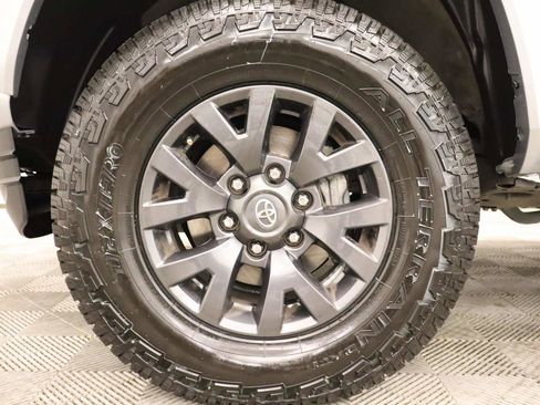 Used 2022 Toyota Tacoma SR5 image 6