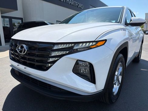 Used 2024 Hyundai Tucson SE AWD/4WD image 3