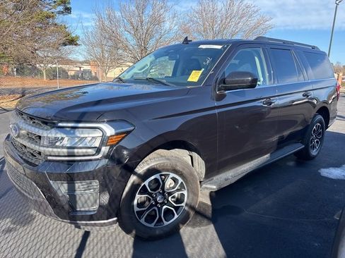 Used 2024 Ford Expedition Max XLT image 1