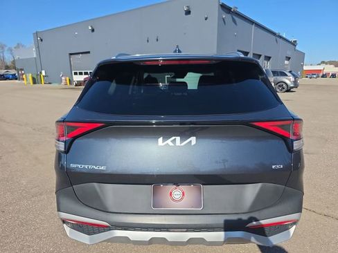 Used 2023 Kia Sportage EX AWD/4WD image 24
