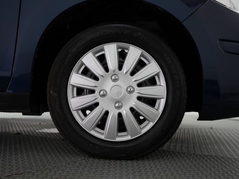 Used 2012 Nissan Versa 1.8 S image 42