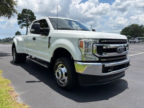 Used 2022 Ford F350 XL w/ STX Appearance Package AWD/4WD image 4