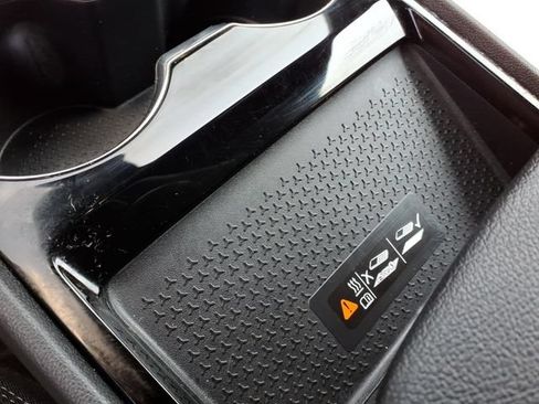 Used 2025 Chevrolet Blazer EV LT FWD image 29