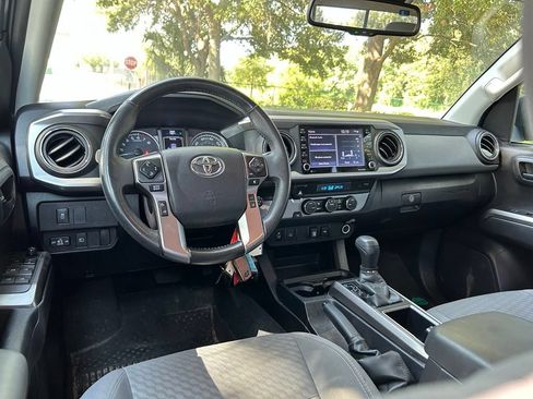 Used 2022 Toyota Tacoma SR5 w/ Technology Package RWD image 12