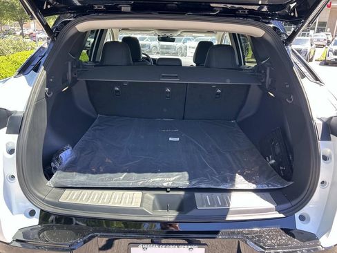 New 2026 Nissan Murano Platinum w/ Cargo Package AWD/4WD image 13