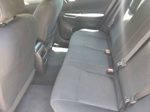 Used 2019 Nissan Sentra S image 19