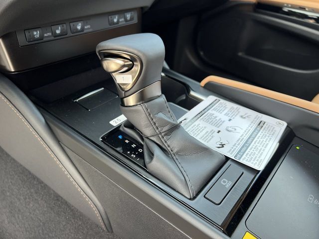 Used 2024 Lexus ES 350 w/ Premium Package FWD image 20