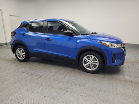 Used 2021 Nissan Kicks S FWD image 11