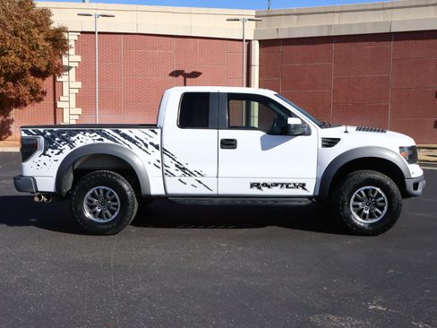 Used 2010 Ford F150 Raptor image 36
