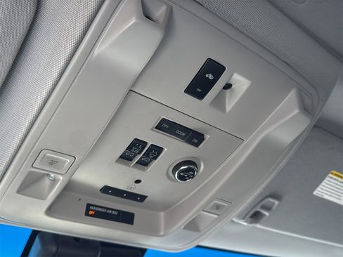 Used 2016 GMC Yukon XL Denali w/ Open Road Package image 22