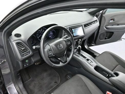 Used 2019 Honda HR-V Sport image 12