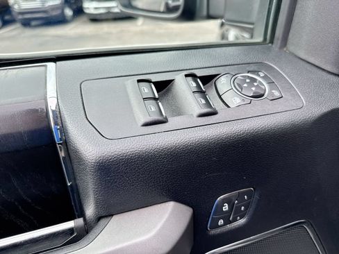 Used 2019 Ford F150 Platinum w/ Technology Package AWD/4WD image 22