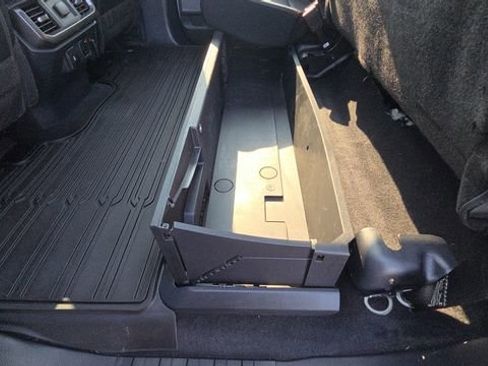 Used 2025 Ford F150 Lariat w/ Equipment Group 501A Mid image 39