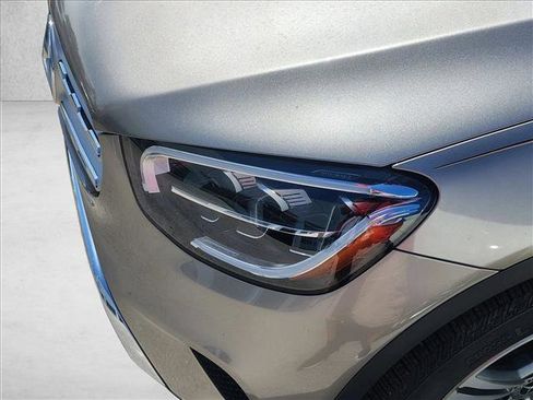 Used 2020 Mercedes-Benz GLC 300 image 11