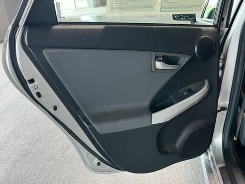 Used 2014 Toyota Prius Prime Advanced FWD image 31