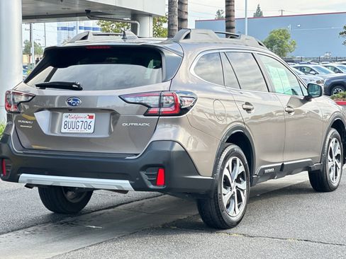 Used 2021 Subaru Outback Limited w/ Popular Package #2 image 4