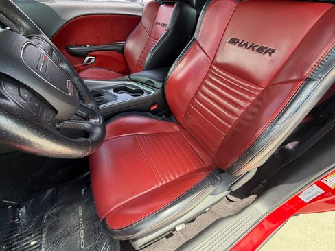 Used 2016 Dodge Challenger R/T Scat Pack RWD image 5