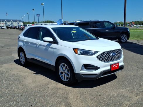 Certified 2024 Ford Edge SEL AWD/4WD image 8