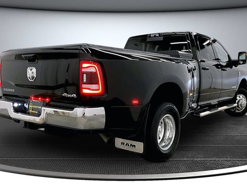 Used 2024 RAM 3500 Laramie w/ Towing Technology Group AWD/4WD image 6