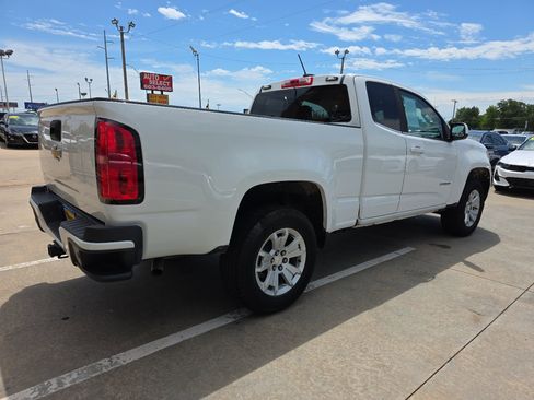 Used 2020 Chevrolet Colorado LT w/ Safety Package image 5
