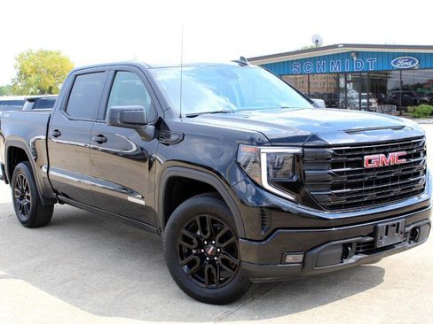 Used 2023 GMC Sierra 1500 Elevation image 2