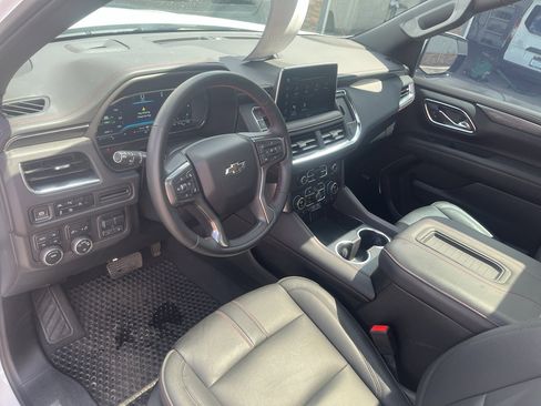 Used 2024 Chevrolet Tahoe RST w/ Luxury Package AWD/4WD image 17